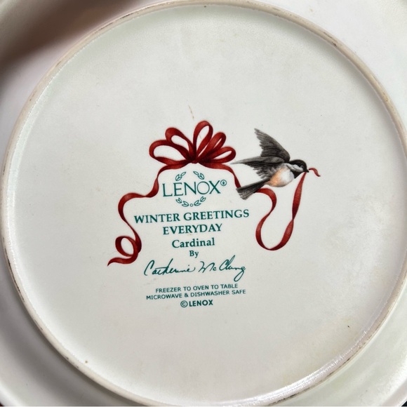 LENOX Winter Greetings Everyday Cardinal 12 pc Dinnerware Set for 4 With Box - Picture 9 of 14